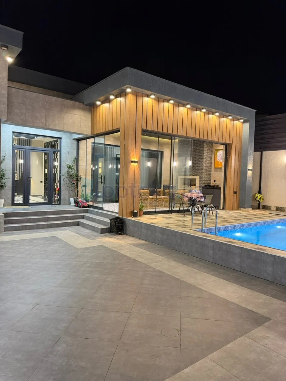 Satılır: 4 Otaq, Bağlar, Xəzər r., Mərdəkan q., 160.00 m² — Mərdəkan