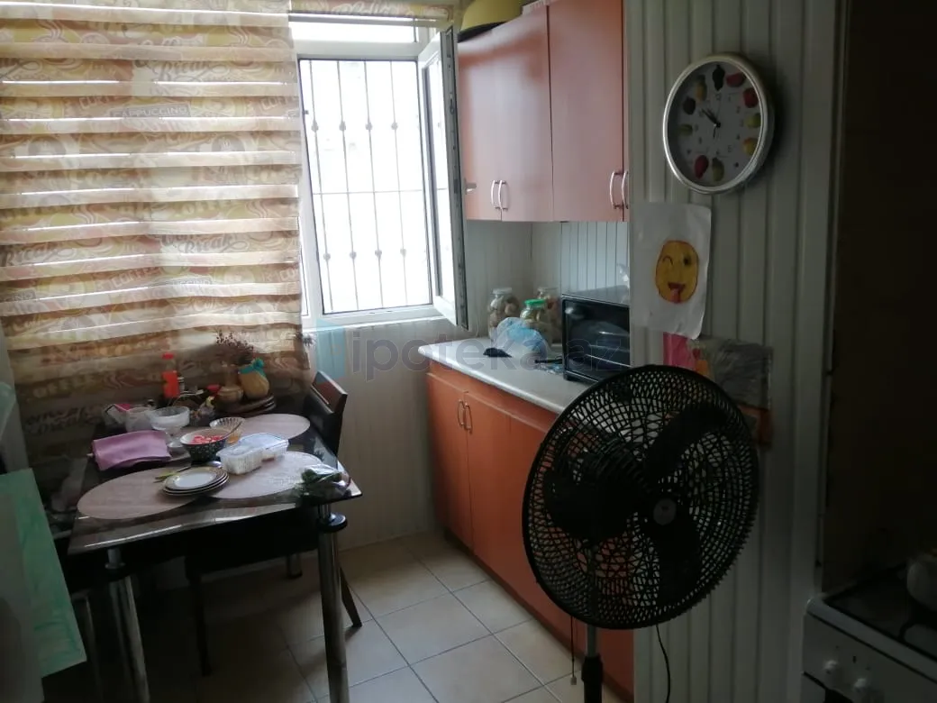 Satılır: 3 Otaq, Köhnə tikili, Yasamal r., 80.00 m² — Mənzil (5)