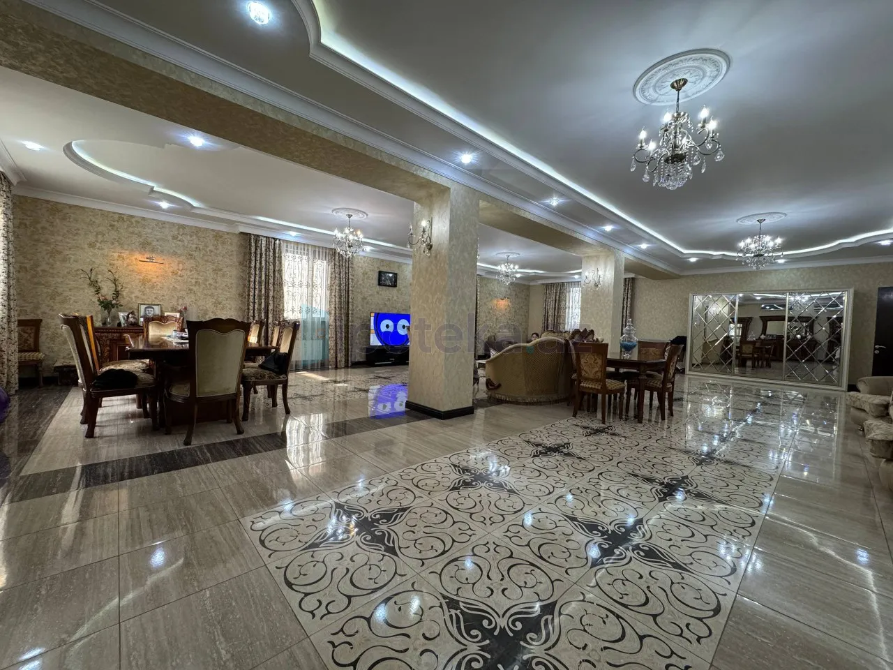 Satılır: 9 Otaq, Evlər/Villalar, Səbail r., Badamdar q., 420.00 m² — Ev, villa, Bakı (2)