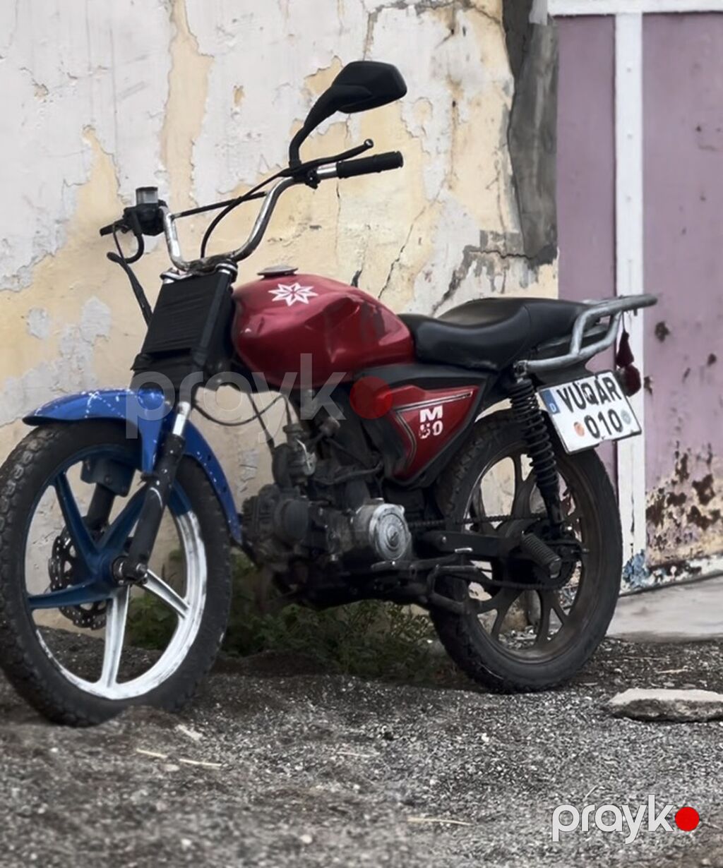 Her bir şeyi işlek tokunda problem var bir dene qalan heçbir problemi — Mopedlər və skuterlər, Astara (2)