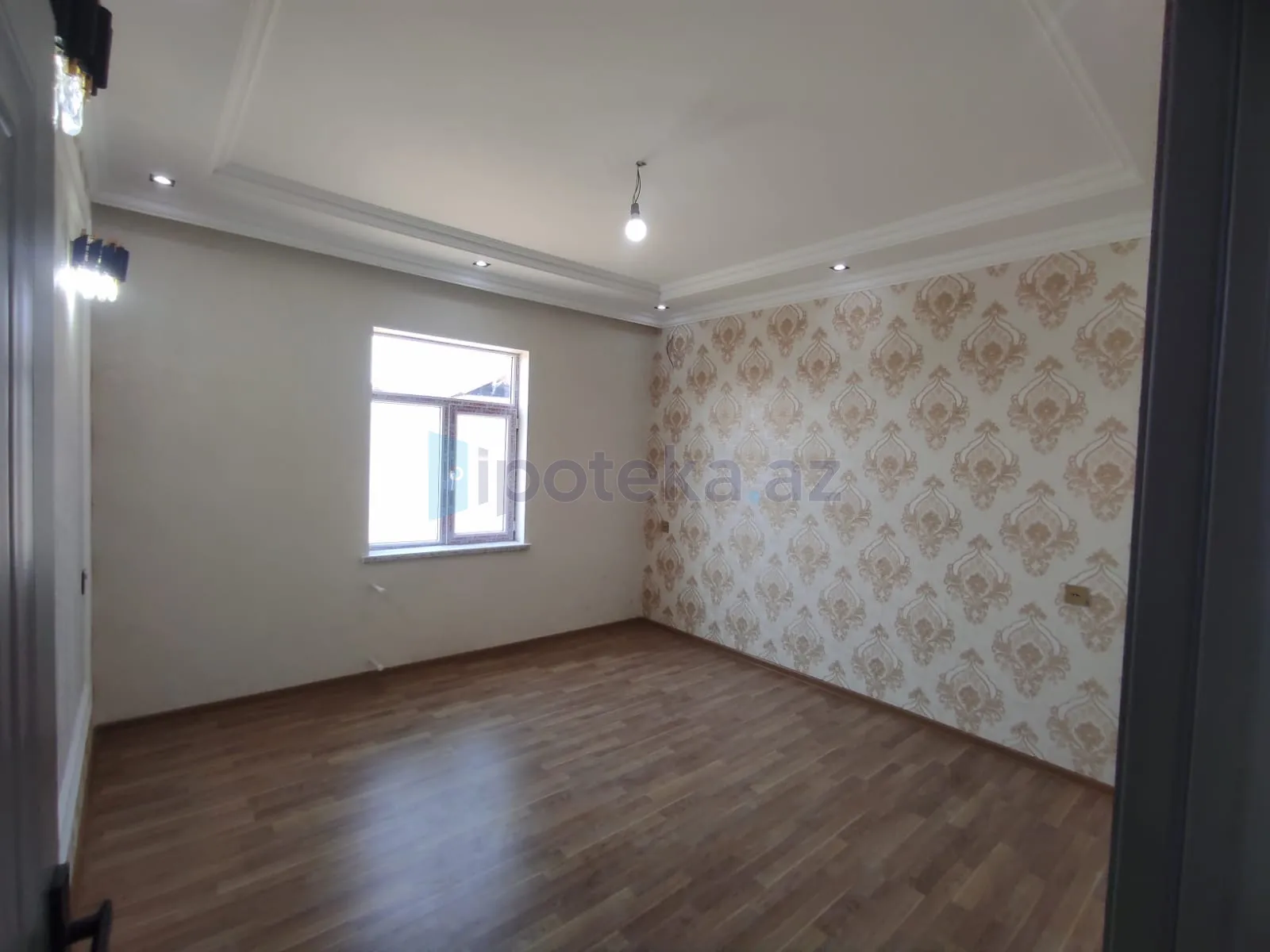 Satılır: 2 Otaq, Evlər/Villalar, Abşeron r., Saray q., 65.00 m² — Saray