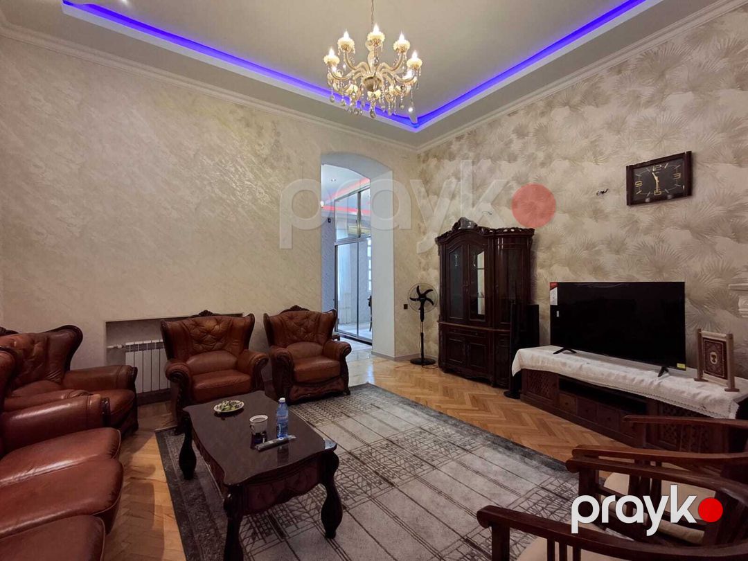 Satılır 3 otaqlı köhnə tikili 110 m² — Mənzil, Bakı (2)