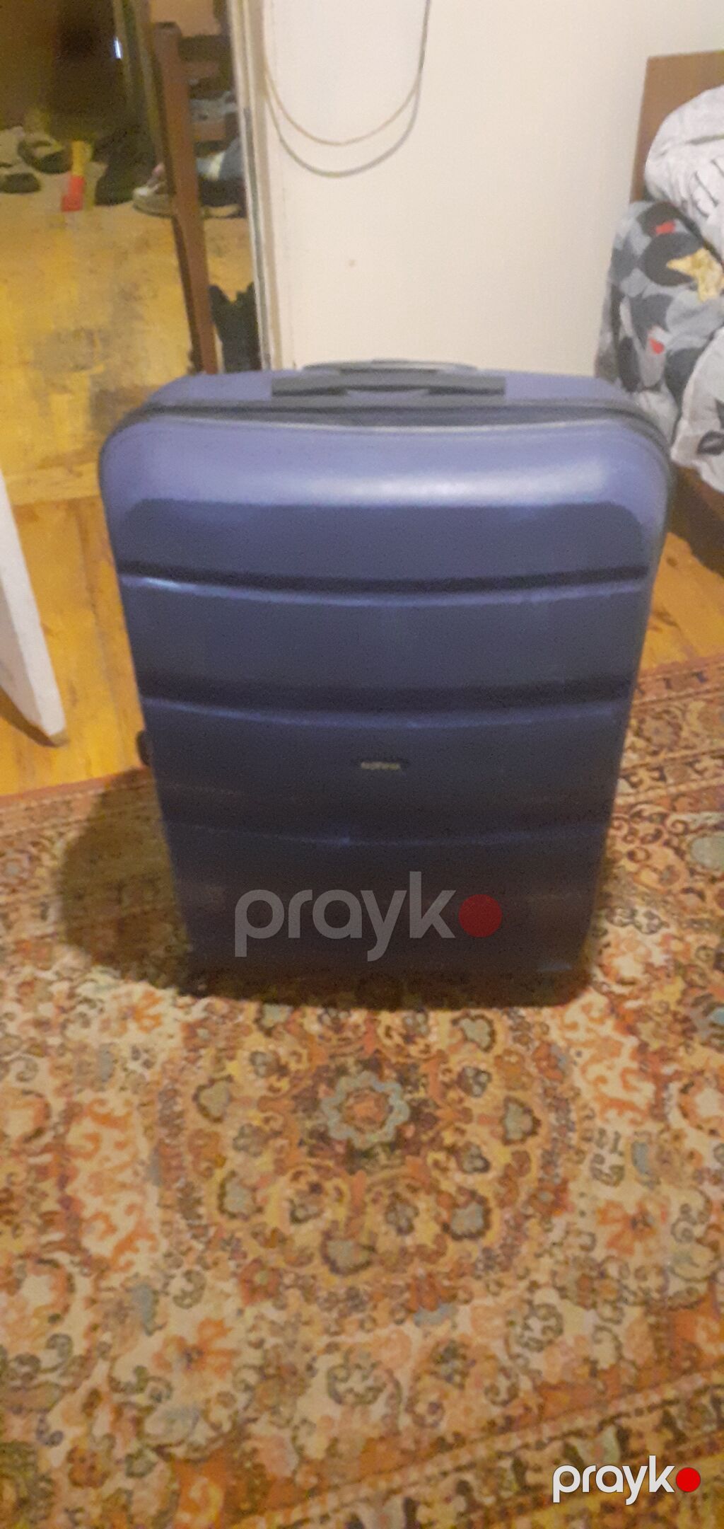 Sərt korpuslu səyahət çamadanı – tünd mavi rəng. - Dörd 360° fırlanan — Çamadanlar, Bakı