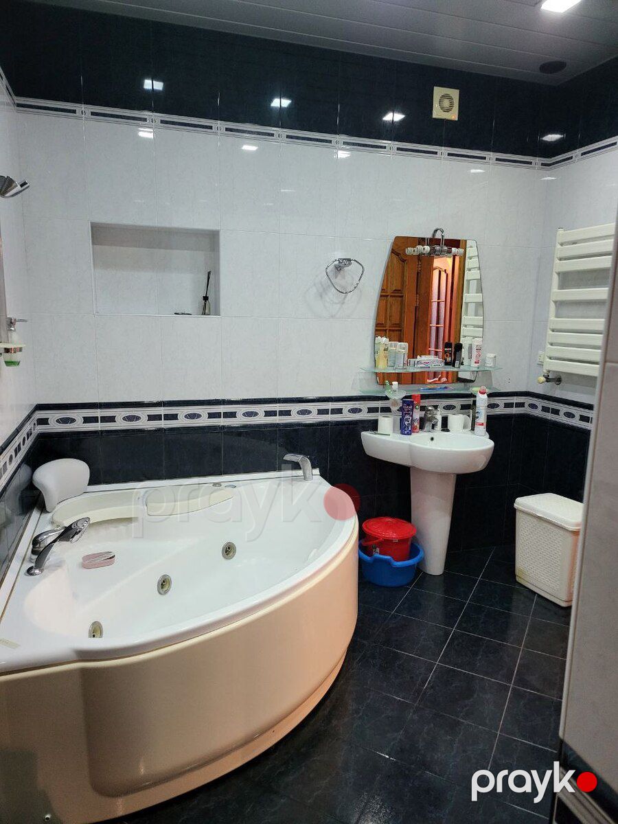 Satılır 5 otaqlı yeni tikili 220 m² — Mənzil, Bakı (3)