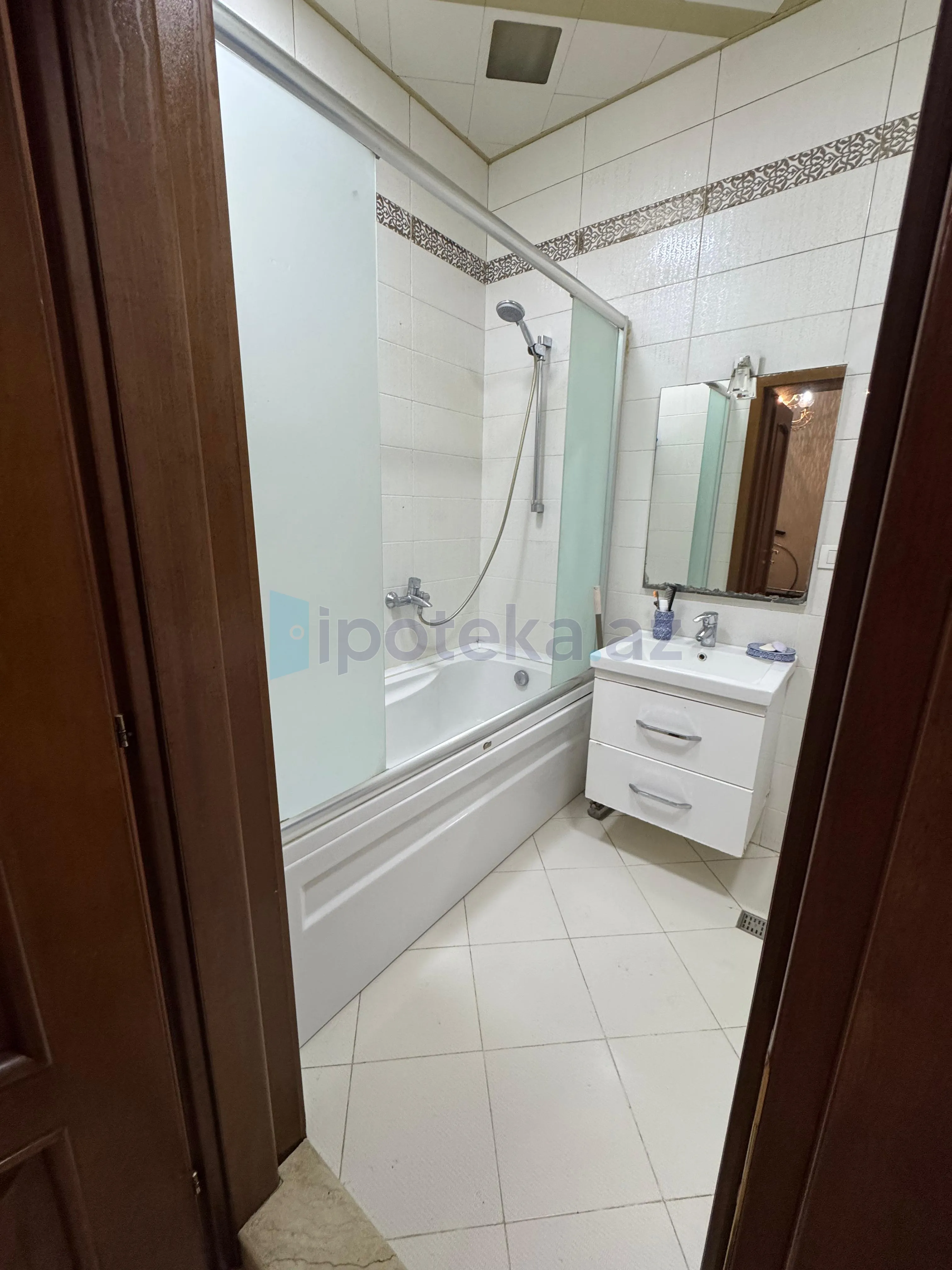 Satılır: 3 Otaq, Yeni tikili, Nəsimi r., 175.00 m² — Mənzil, Bakı (8)