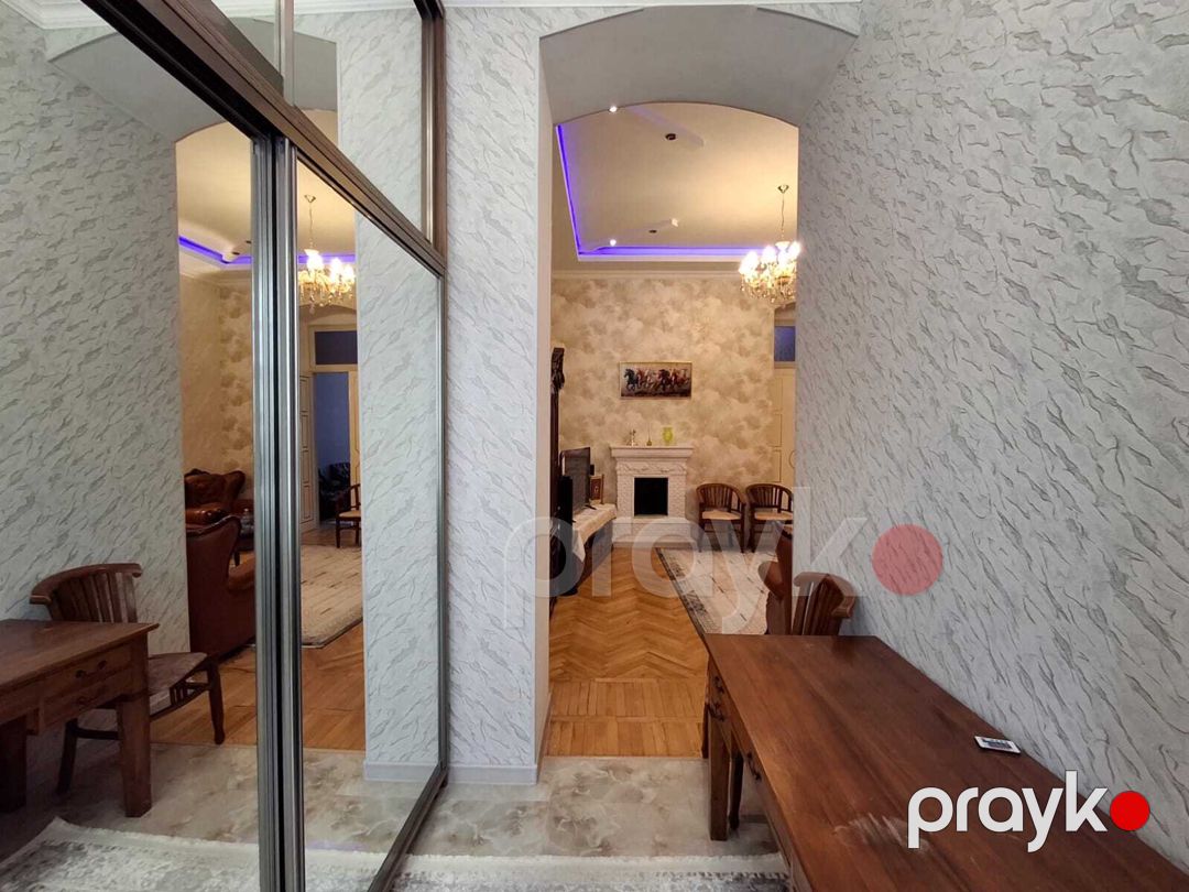 Satılır 3 otaqlı köhnə tikili 110 m² — Mənzil, Bakı (8)