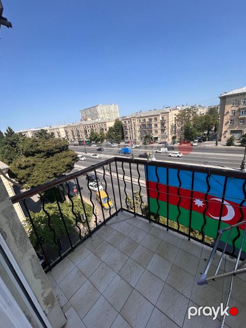 İcarəyə verilir 3 otaqlı köhnə tikili 80 m² — Bakı