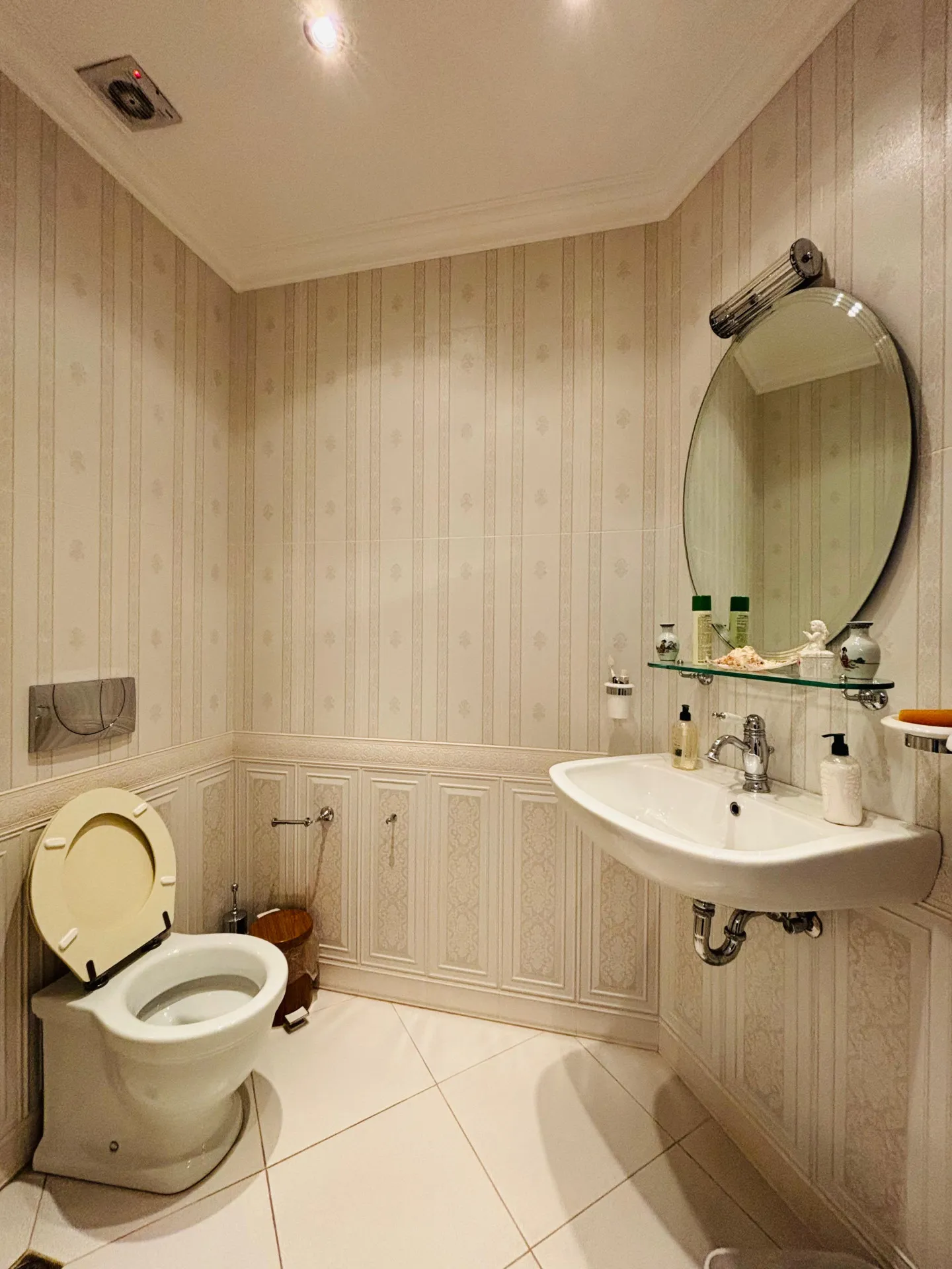 Sahil m.st, 4 otaqlı Köhnə tikili satılır - 200 m², 3/4 mərtəbə — Mənzil, Bakı (4)