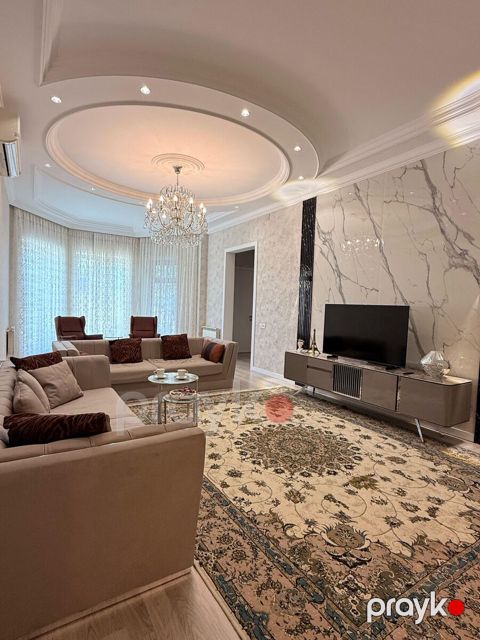 Satılır 7 otaqlı həyət evi/bağ evi 340 m² — Bakı