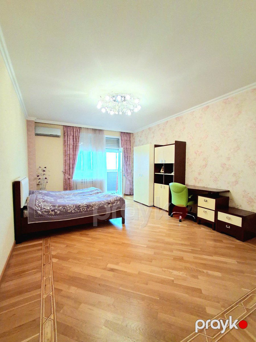 Satılır 5 otaqlı yeni tikili 250 m² — Mənzil, Bakı (4)