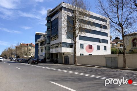 Satılır obyekt 2590 m²