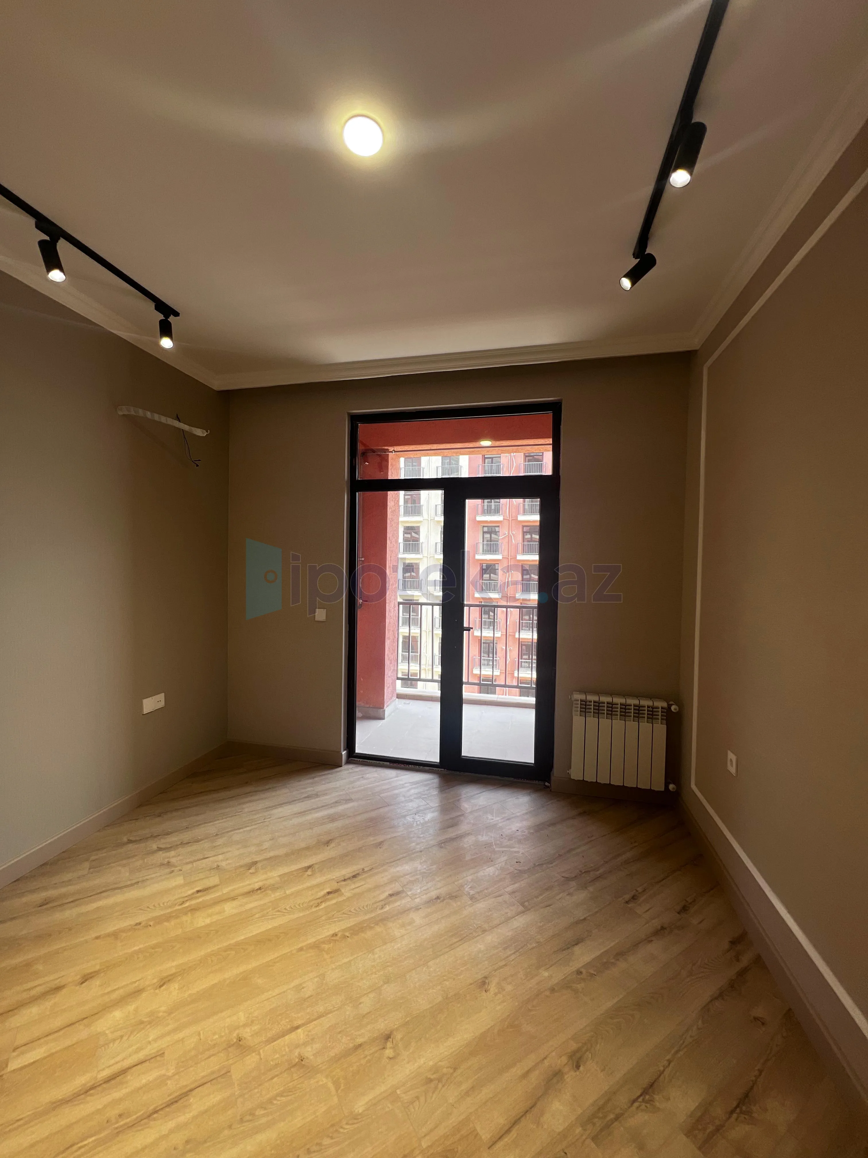 Satılır: 2 Otaq, Yeni tikili, Binəqədi r., 7-ci mkr q., 59.40 m² — Bakı