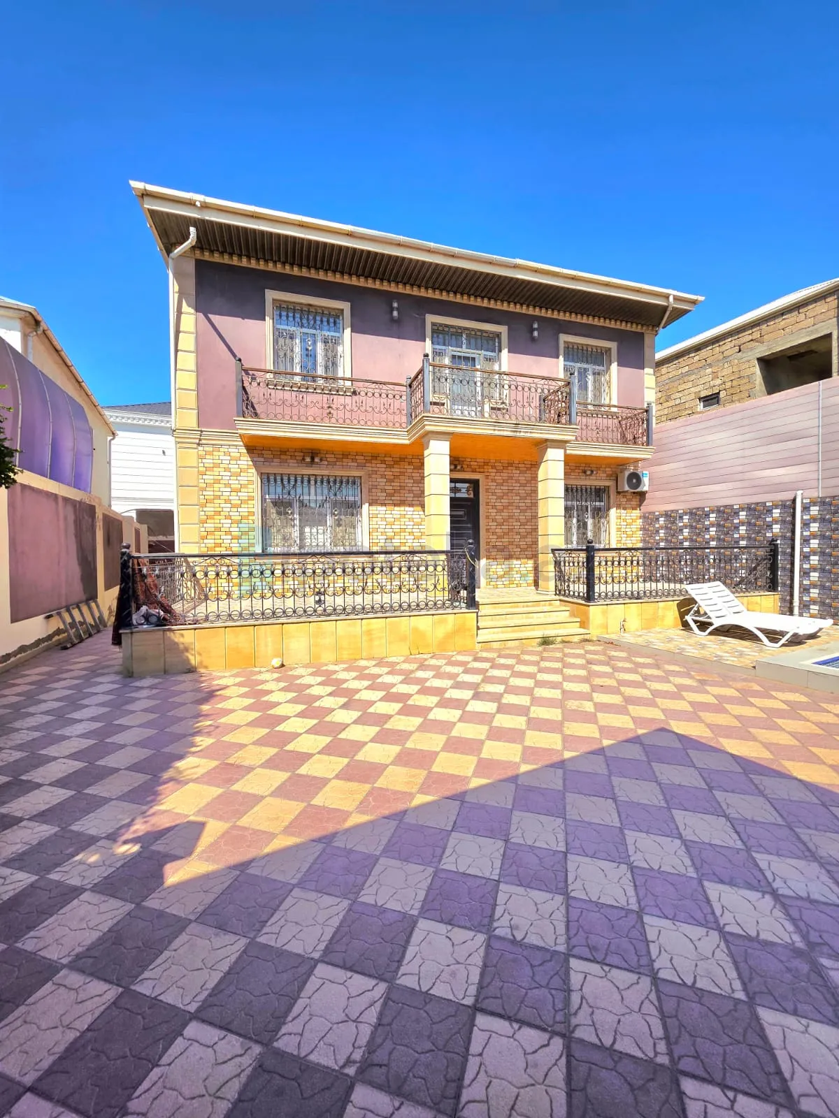 Satılır: 6 Otaq, Bağlar, Xəzər r., Şüvəlan q., 200.00 m² — Şüvəlan