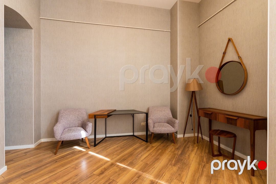 İcarəyə verilir 2 otaqlı köhnə tikili 131 m² — Mənzil, Bakı (9)
