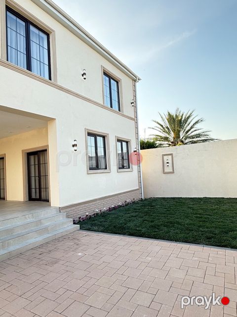 Satılır 5 otaqlı həyət evi/bağ evi 220 m² — Bakı