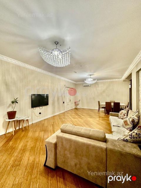 Satılır 4 otaqlı Bina evi menzil (Yeni tikili), 210 m², Nərimanov rayonu — Bakı