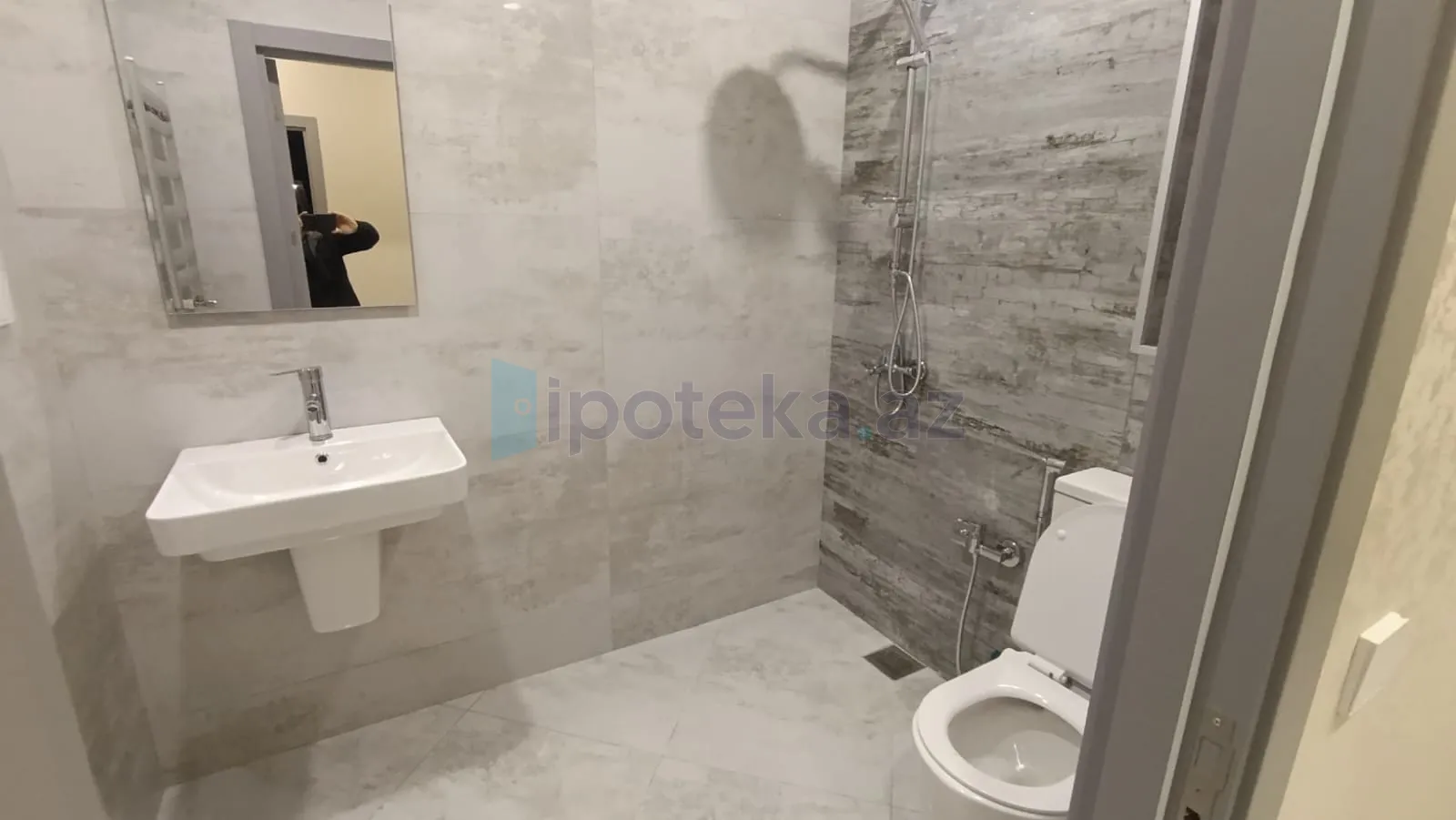 Satılır: 2 Otaq, Yeni tikili, Binəqədi r., 7-ci mkr q., 70.00 m² — Mənzil, Bakı (6)