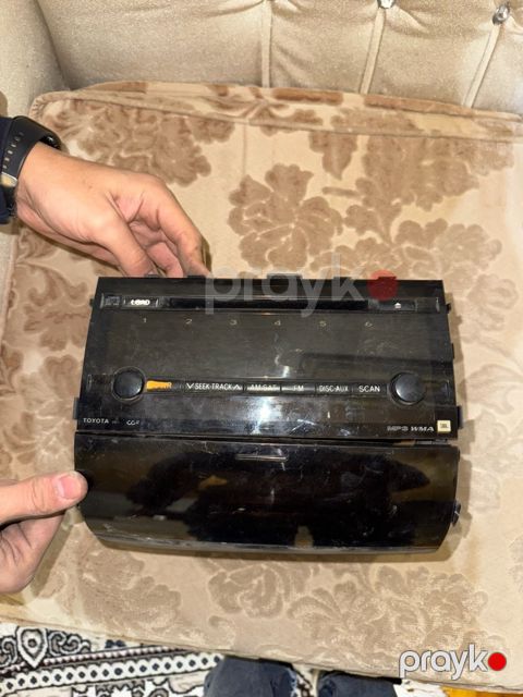 "Toyota Prius" maqnitolası — Bakı