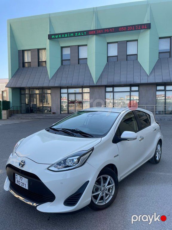 Toyota Aqua, 1.5 L, 0.87 kWh, 2021 il, 41 000 km — Avtomobillər, Bakı (3)