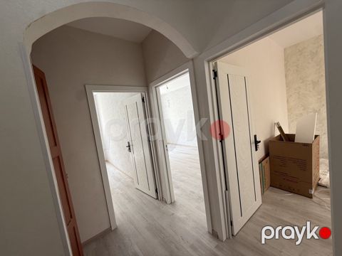 Satılır 3 otaqlı köhnə tikili 65 m² — Bakı