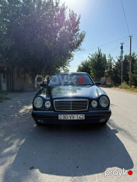 Mercedes E 320, 3.2 L, 1999 il, 495 000 km — Bakı