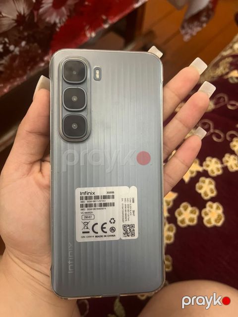 Infinix Hot 60 Pro+, 256 GB, rəng - Gümüşü, Face ID — Bakı