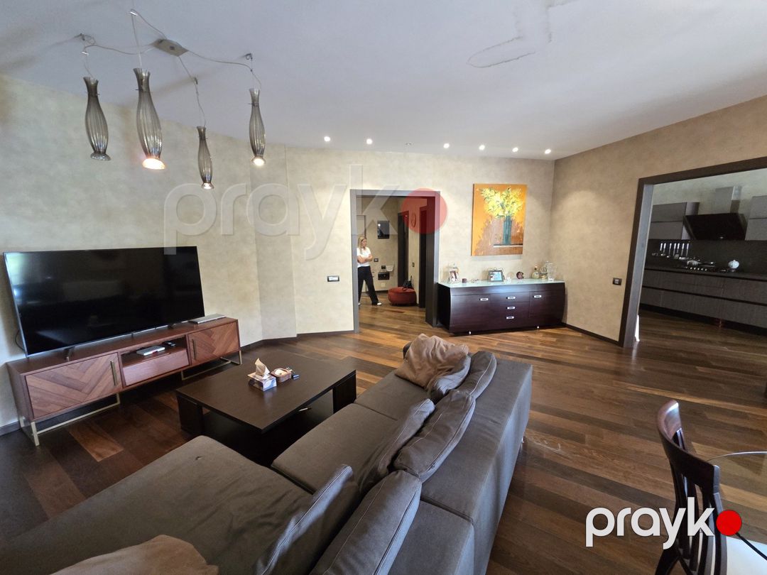 Satılır 4 otaqlı yeni tikili 220 m² — Mənzil, Bakı (7)