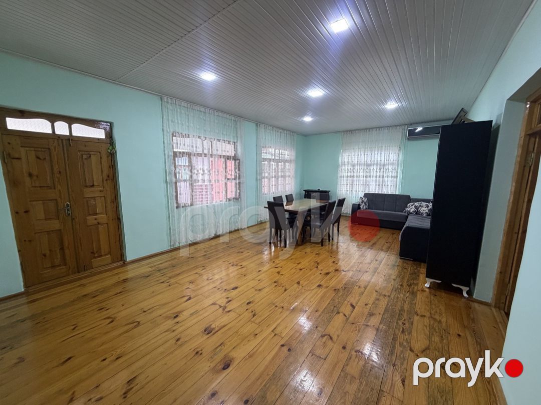 Satılır 9 otaqlı həyət evi/bağ evi 200 m² — Ev, villa, Şəki (4)