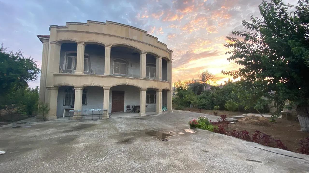 Sumqayıt, 7 otaqlı Həyət evi satılır - 250 m², 2 mərtəbə, 7.6 sot — Sumqayıt