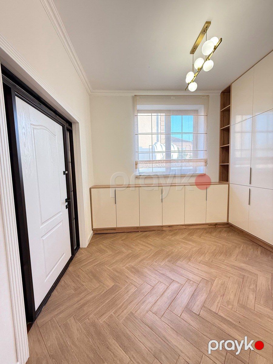 Satılır 5 otaqlı həyət evi/bağ evi 220 m² — Ev, villa, Bakı (7)