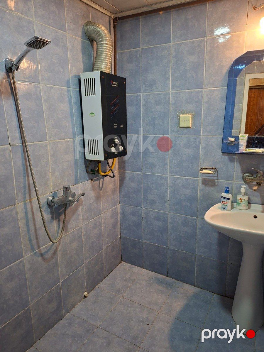 Satılır 2 otaqlı köhnə tikili 50 m² — Mənzil, Bakı (4)