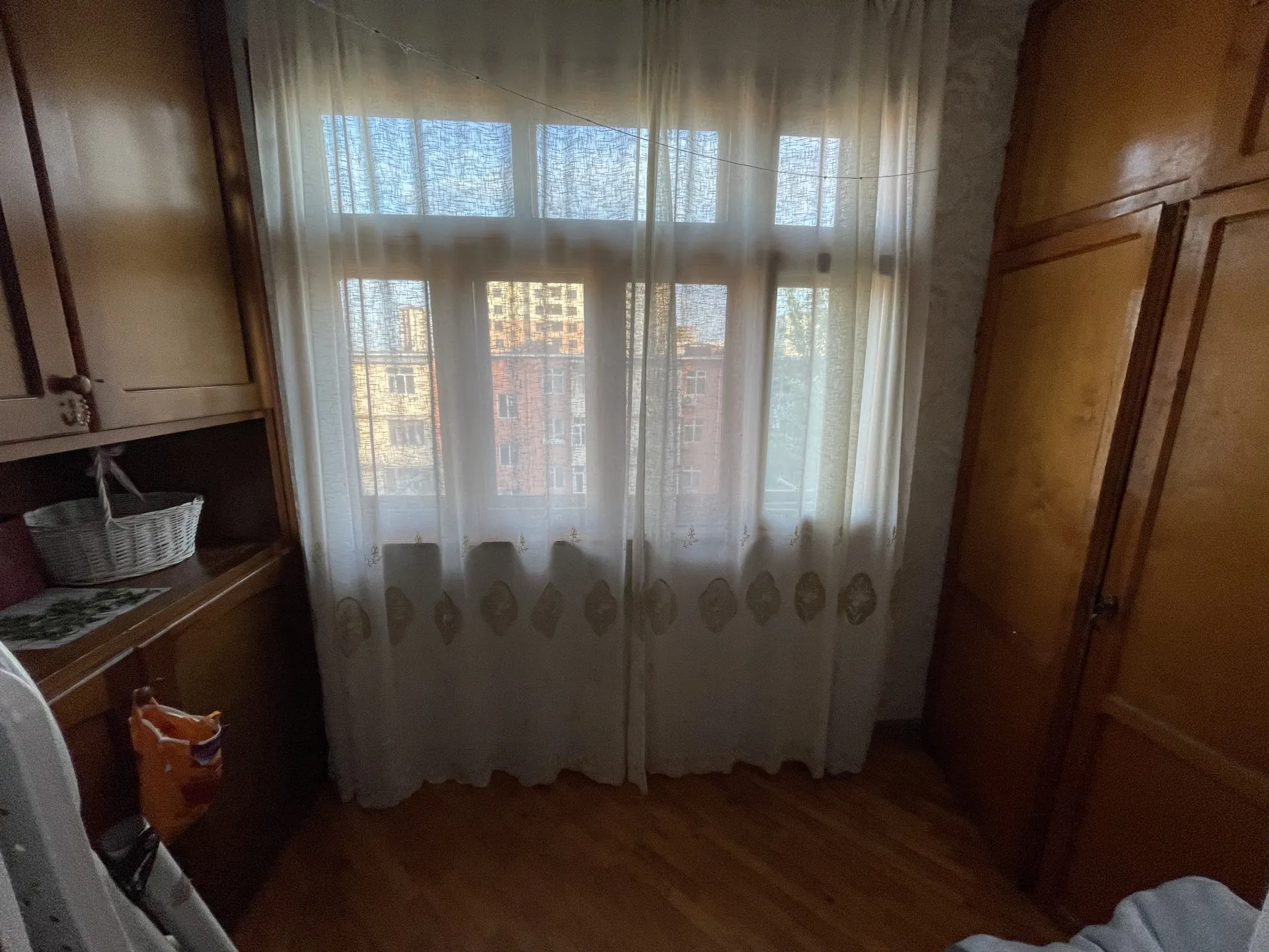 Memar Əcəmi m.st, 3 otaqlı Köhnə tikili satılır - 77 m², 5/5 mərtəbə — Mənzil, Bakı (9)