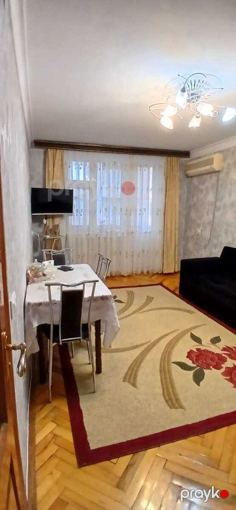 Satılır 2 otaqlı köhnə tikili 53 m² — Bakı