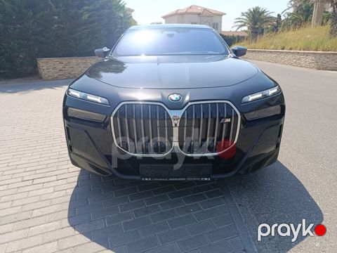 BMW i7 M70, 105.7 kWh, 2023 il, 25 000 km — Bakı