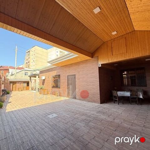 Həyət evi, Bakıxanov qəs — Bakı