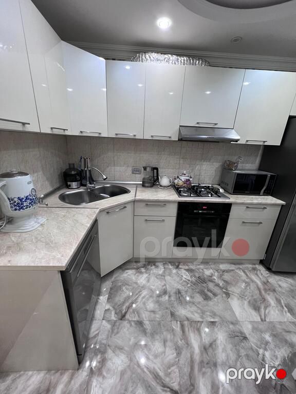 Satılır 2 otaqlı köhnə tikili 52 m² — Mənzil, Bakı (8)