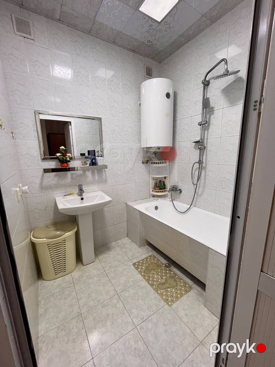 Satılır 2 otaqlı köhnə tikili 65 m² — Mənzil, Bakı (9)