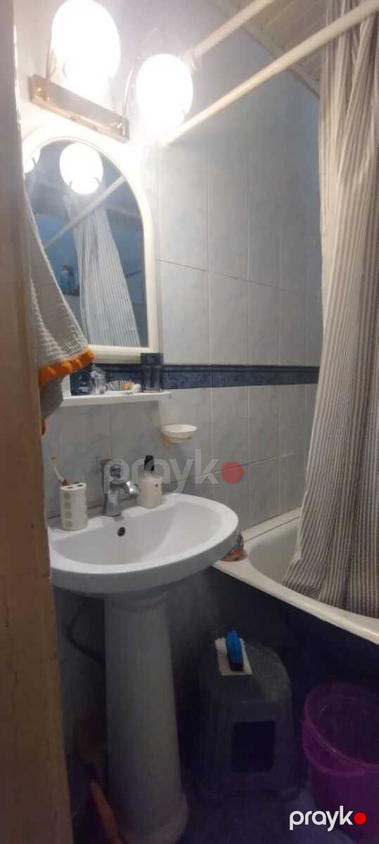 Satılır 1 otaqlı köhnə tikili 42 m² — Mənzil, Bakı (9)