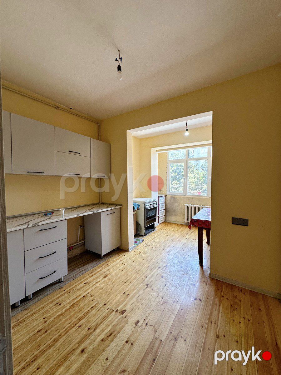 Satılır 2 otaqlı köhnə tikili 55 m² — Mənzil, Bakı (9)