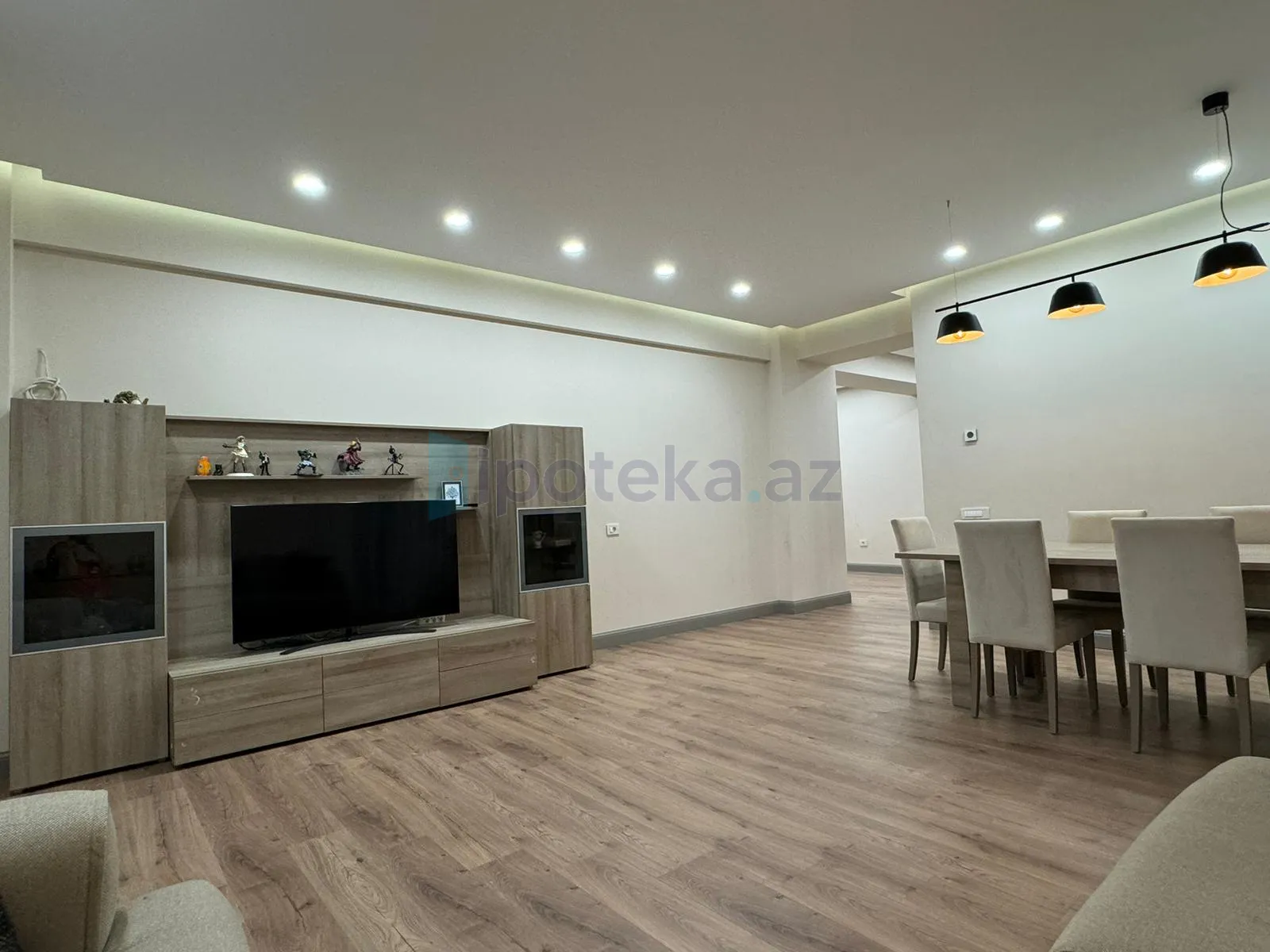 Satılır: 4 Otaq, Yeni tikili, Yasamal r., 180.00 m² — Bakı