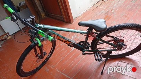 26 liq velosiped BMX GTR dağ velosipedidir 180 manata satıram — Bakı