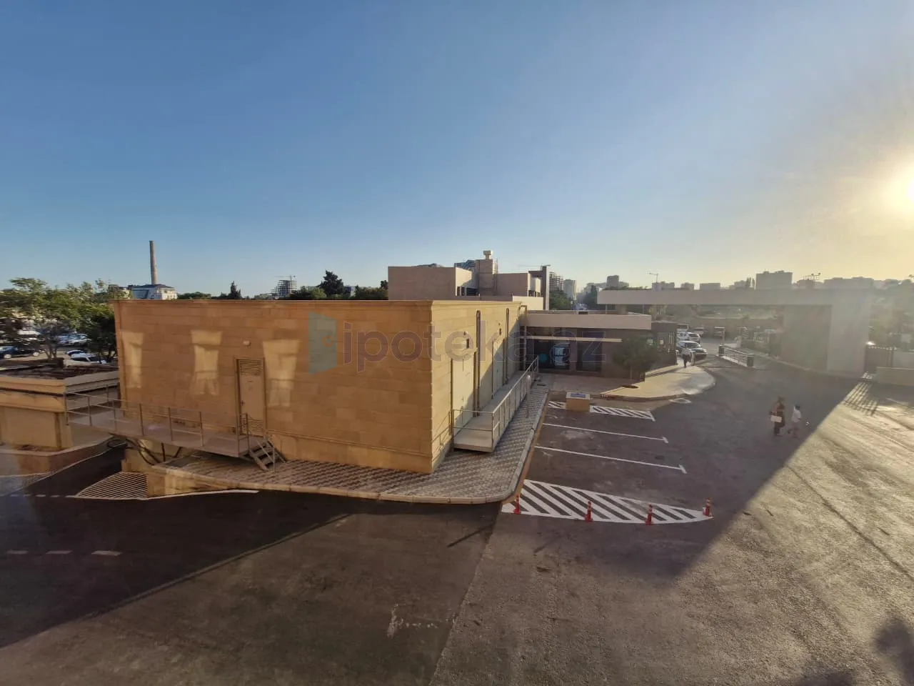 Satılır: 2 Otaq, Yeni tikili, Binəqədi r., 7-ci mkr q., 82.00 m² — Mənzil, Bakı (10)