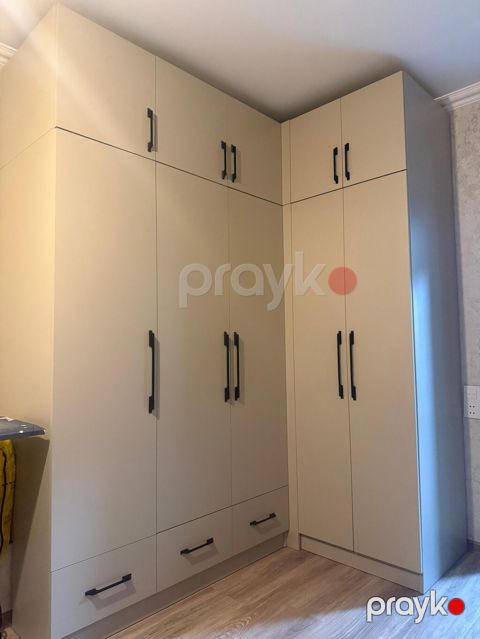 *600azn* Dolab satılır.Olcu Hundurulu 2.50sm,dərinlik 60sm Skafin arxa — Digah