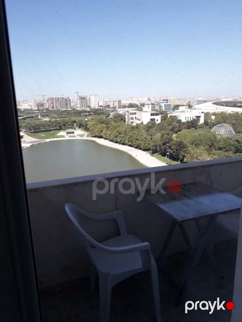 İcarəyə verilir 3 otaqlı yeni tikili 140 m²
