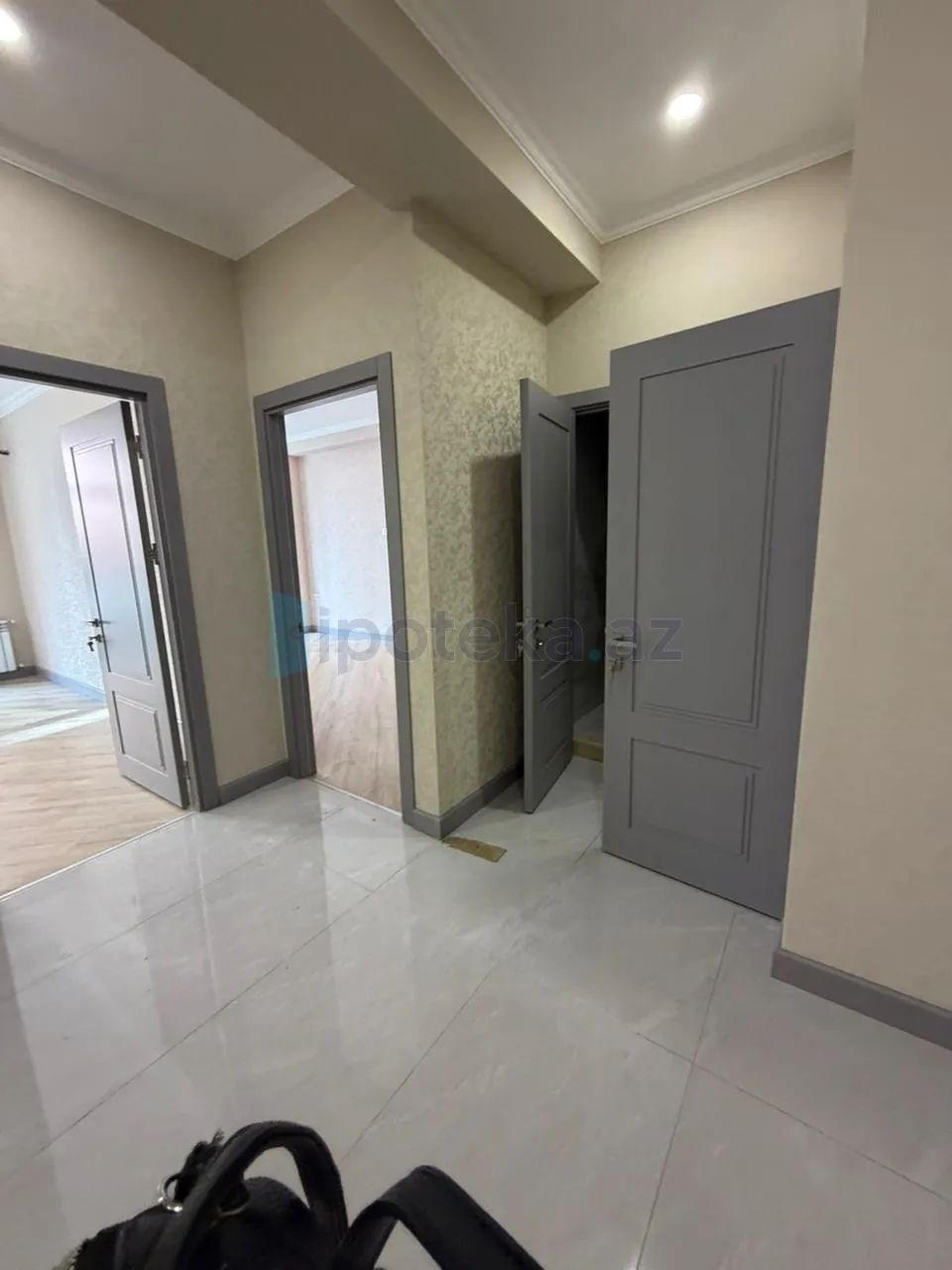 Satılır: 3 Otaq, Yeni tikili, Binəqədi r., 7-ci mkr q., 107.00 m² — Məhəmməd Bəy