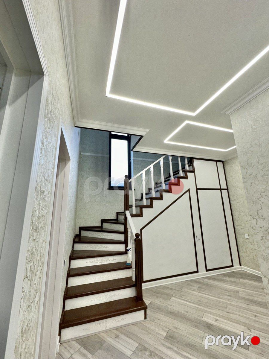 Satılır 5 otaqlı həyət evi/bağ evi 220 m² — Ev, villa, Bakı (10)