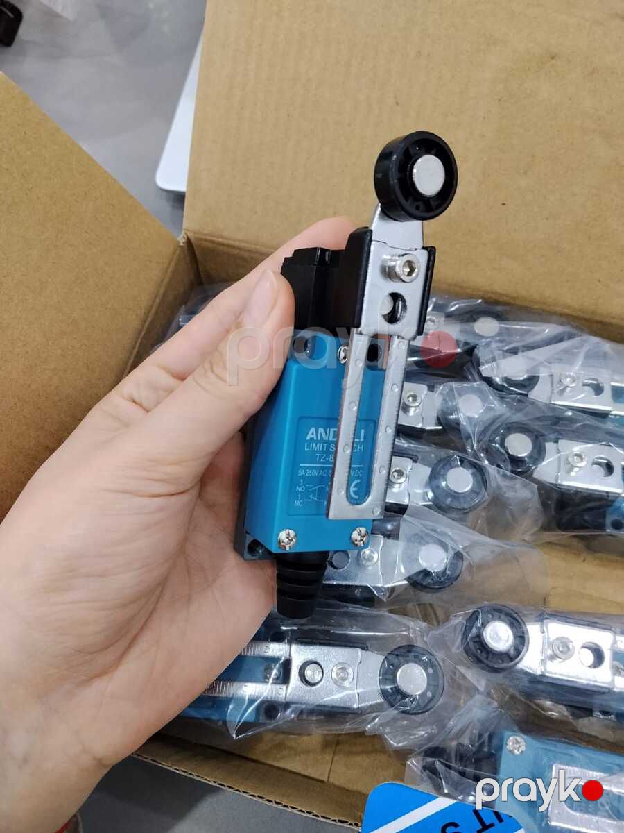 Roller Lever Limit Switch — Biznes və avadanlıq, Bakı (2)