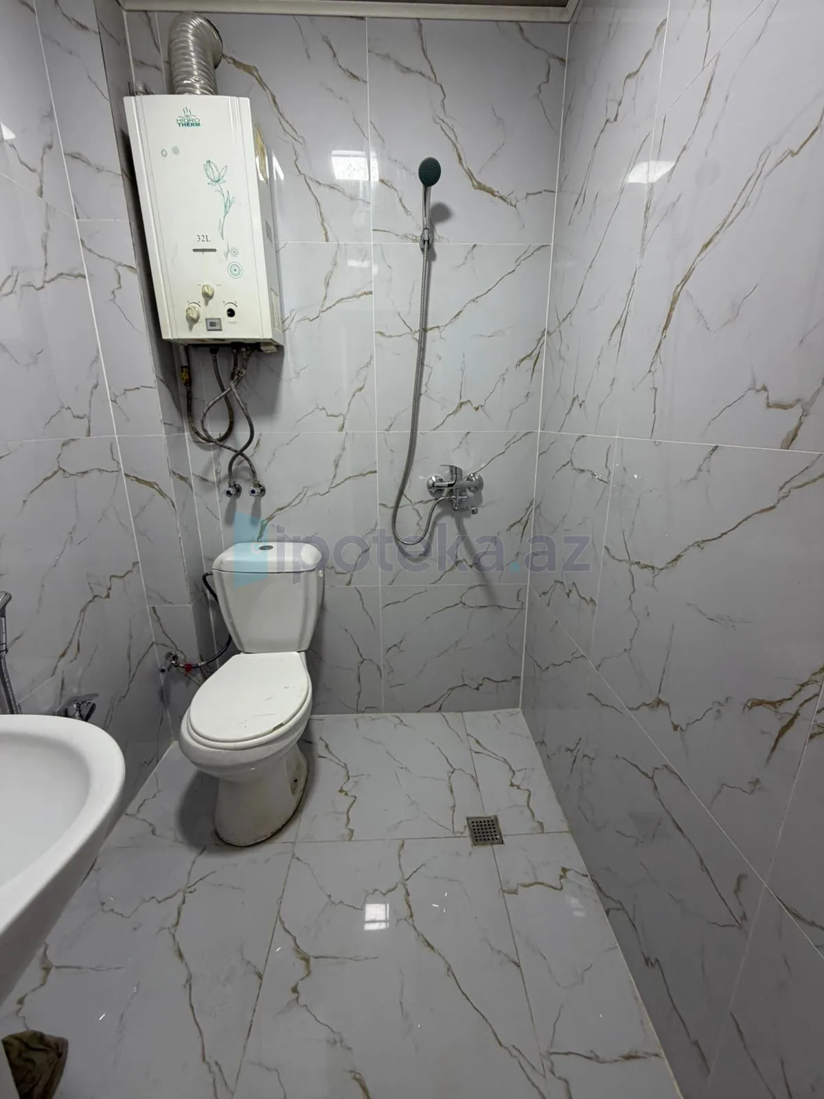 Satılır: 2 Otaq, Köhnə tikili, Nərimanov r., 40.00 m² — Mənzil, Binə (5)