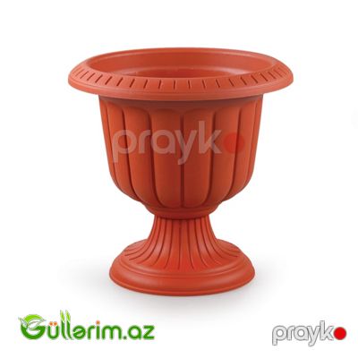 Ayaqlı Plastik Dibçək — Bağ dekorasiyası, Bakı (5)