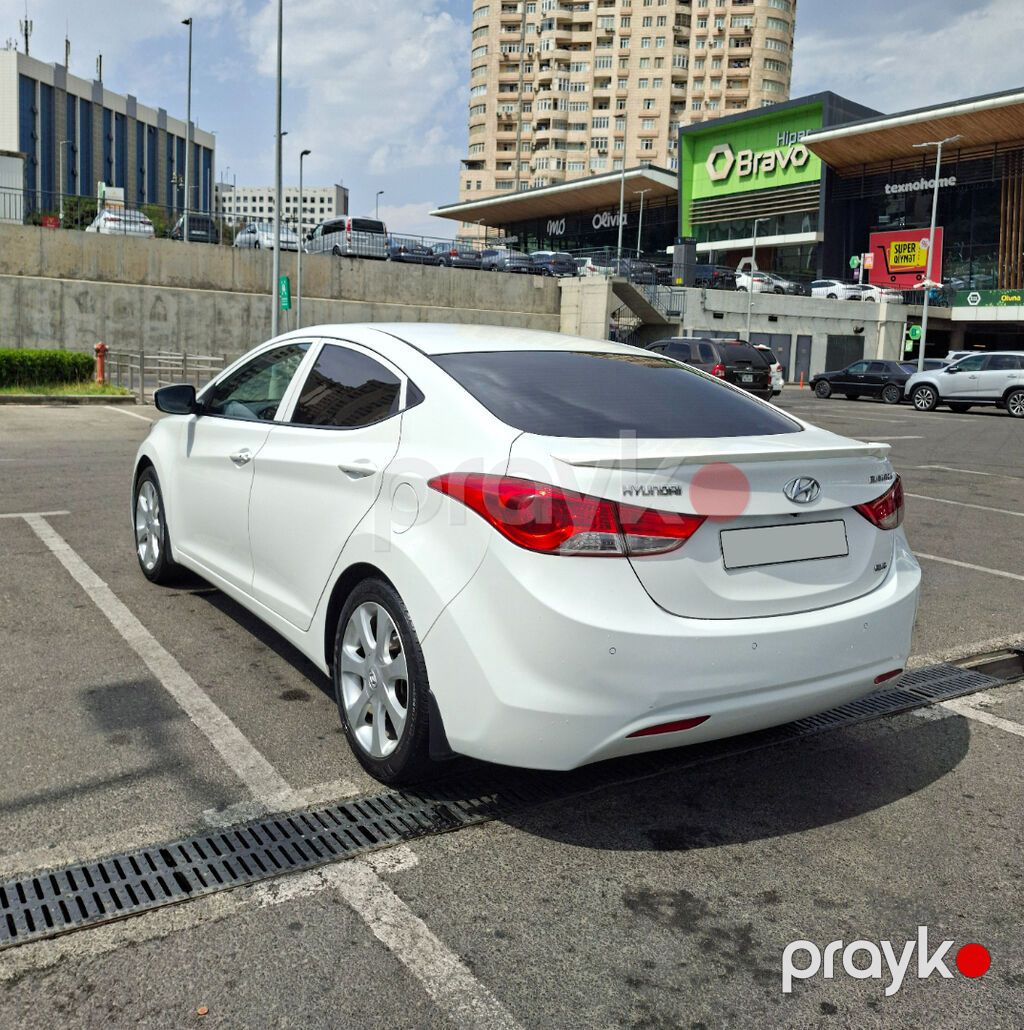 Hyundai Elantra: 1.8 l 2013 il Sedan — Avtomobillər, Bakı (5)